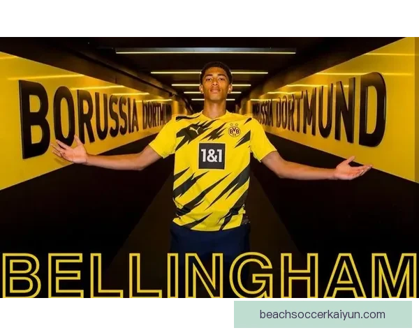 贝林厄姆在伯明翰的22号球衣正式退役，传承其精彩瞬间