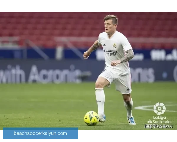 蒙彼利埃战术体系分析：在新赛季中的表现稳健，值得关注其进攻与防守结构。